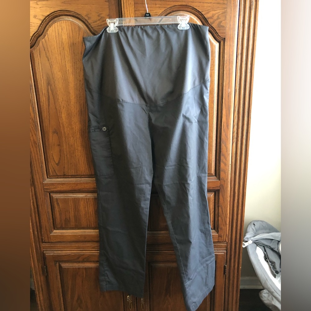 Maternity scrub pants